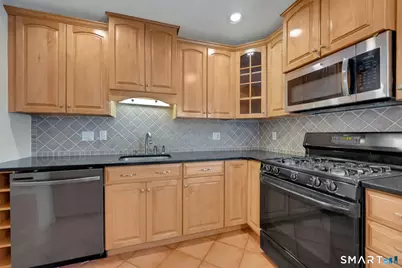 37 Sheephill Road #10, Greenwich, CT 06878 - Photo 14