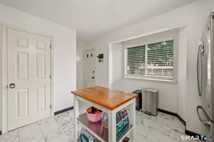1561 E Main St, Meriden, CT 06450 - Photo 20