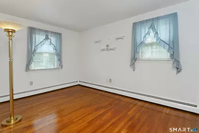 14 Hilltop Avenue, Stamford, CT 06907 - Photo 12