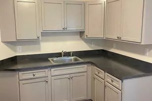 4 Willoughby St, Bristol, CT 06010 - Photo 6