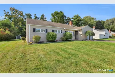 22 Elizabeth Drive, Manchester, CT 06042 - Photo 2