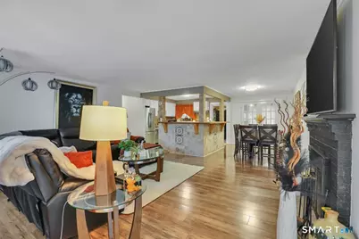 22 Elizabeth Drive, Manchester, CT 06042 - Photo 4