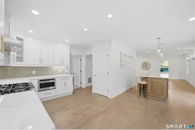 97 Meadowpark Avenue North, Stamford, CT 06905 - Photo 10