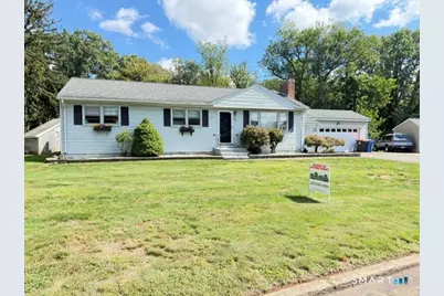 94 Milton Drive, Meriden, CT 06450 - Photo 2