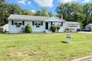 94 Milton Dr, Meriden, CT 06450 - Photo 2
