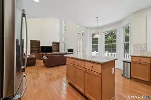 4 Freedom Cir, Southbury, CT 06488 - Photo 12