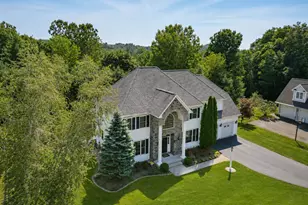26 Hendrickson Ln, Farmington, CT 06085 - Photo 2