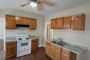 142 Oakland Terrace, Hartford, CT 06112 - Photo 2