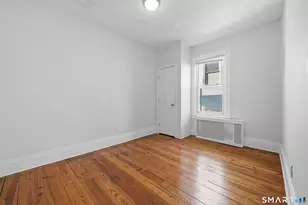 394 Gregory St, Bridgeport, CT 06604 - Photo 10