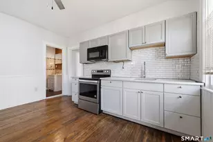 394 Gregory St, Bridgeport, CT 06604 - Photo 14