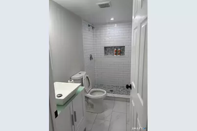 487 Salem Street, Bridgeport, CT 06606 - Photo 10