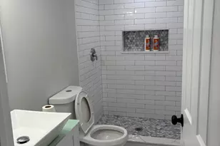 487 Salem St, Bridgeport, CT 06606 - Photo 10