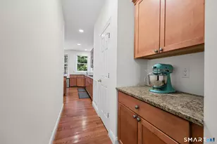 4 Freedom Cir, Southbury, CT 06488 - Photo 8