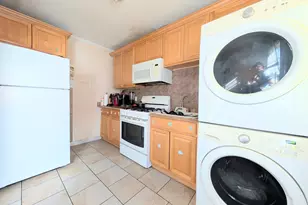 63 Mencel Cir, Bridgeport, CT 06610 - Photo 20