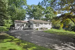 29 Bungay Terrace, Seymour, CT 06483 - Photo 1