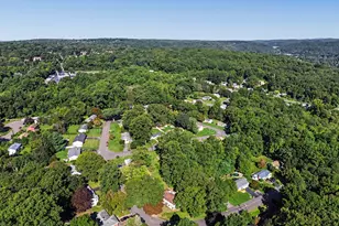 29 Bungay Terrace, Seymour, CT 06483 - Photo 2