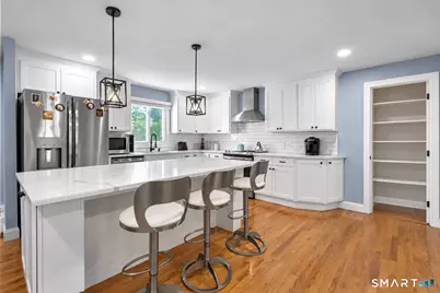 154 Kohary Drive, New Haven, CT 06515 - Photo 8