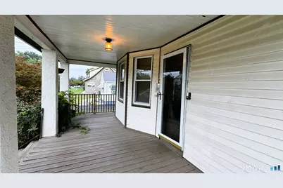 129 Newington Road, West Hartford, CT 06110 - Photo 6