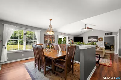 71 Post Road, Enfield, CT 06082 - Photo 12