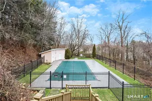 12 Camelot Dr, Norwalk, CT 06850 - Photo 24