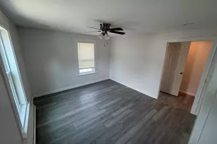 24 Elm St, Shelton, CT 06484 - Photo 6