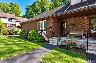 12 Derbyshire, Derby, CT 06418 - Photo 1