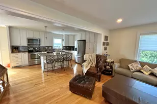 8 Stonewall Dr, Killingworth, CT 06419 - Photo 4