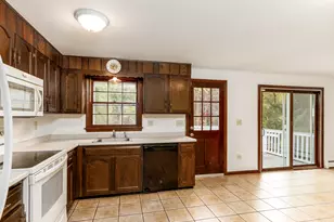 55 Russo Dr, Guilford, CT 06437 - Photo 6