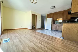 30 Sheila Ct, Bristol, CT 06010 - Photo 4