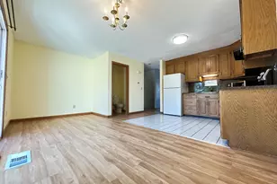 30 Sheila Ct, Bristol, CT 06010 - Photo 8