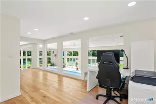 345 Governors Ln, Fairfield, CT 06824 - Photo 20