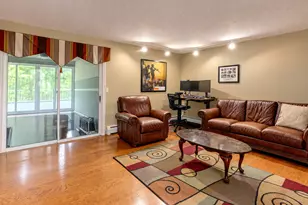 20 Christine Ln, South Windsor, CT 06074 - Photo 4