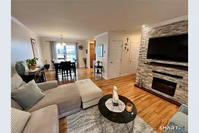 42 Stuart Avenue #B2, Norwalk, CT 06850 - Photo 2