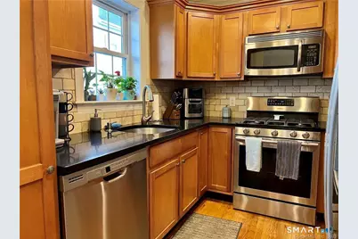42 Stuart Avenue #B2, Norwalk, CT 06850 - Photo 6