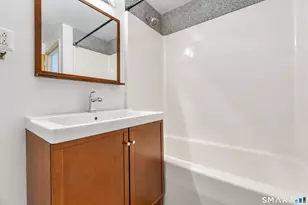 184 Pequot Ave, New London, CT 06320 - Photo 16