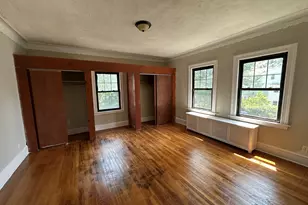 304 Edgewood St, Hartford, CT 06112 - Photo 1