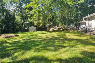 162 Short Beach Rd, East Haven, CT 06512 - Photo 4