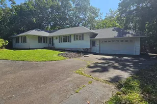 162 Short Beach Rd, East Haven, CT 06512 - Photo 1
