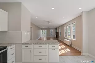 27 Bretton Rd, West Hartford, CT 06119 - Photo 6