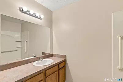 17 Vincent Court #17, East Hartford, CT 06108 - Photo 6