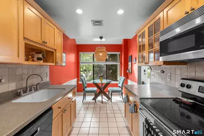 27 Lindstrom Road #7C, Stamford, CT 06902 - Photo 10