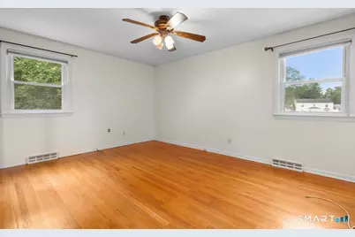 2007 Hartford Turnpike, North Haven, CT 06473 - Photo 16