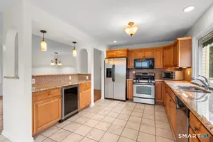 2007 Hartford Tpke, North Haven, CT 06473 - Photo 12