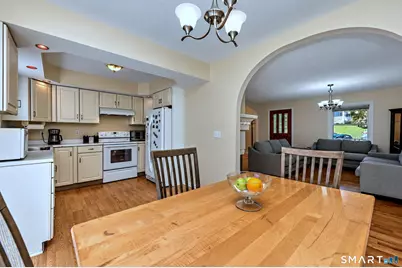 13 Red Robin Road, Naugatuck, CT 06770 - Photo 12