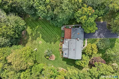 32 Blue Ridge Road, Ridgefield, CT 06877 - Photo 2