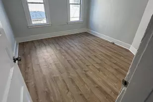 183 Chestnut Ave, Waterbury, CT 06710 - Photo 2