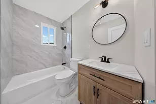 144 Acorn Ave, Bridgeport, CT 06606 - Photo 26