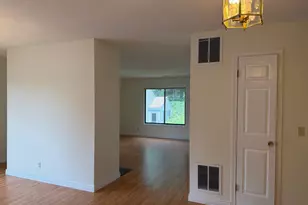 4 Sweetbriar Ln, Avon, CT 06001 - Photo 6