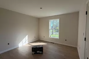 56 Milner Ave, Plainfield, CT 06354 - Photo 10