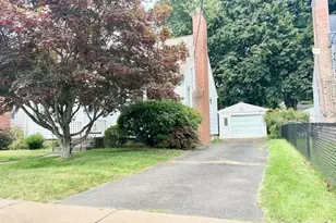 303 Cooper Hill St, Manchester, CT 06040 - Photo 2